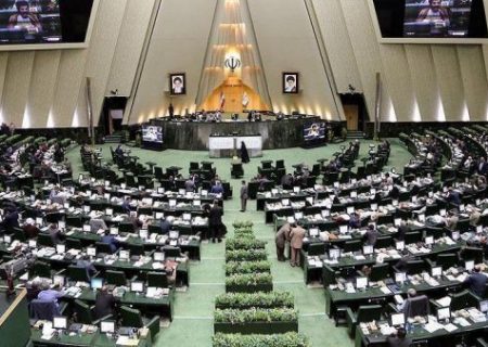 هشدار مجدد نمایندگان مجلس به وزیر راه و شهرسازی درباره گرانی بلیت هواپیما