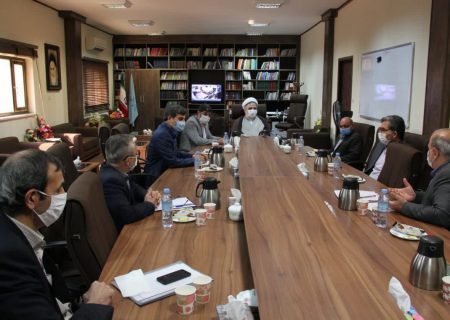 صنعت نفت نقش اساسی در رشد و توسعه اقتصادی کشور دارد