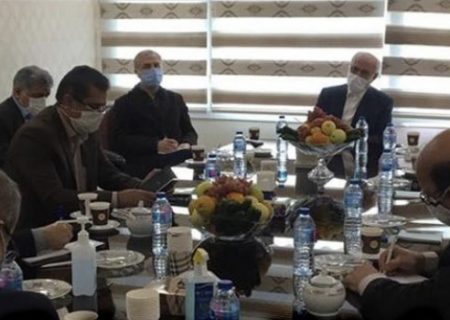 جلسه حاج عبدالله ایزدپناه با جمعی از نخبگان شهرستان باغملک مقیم تهران