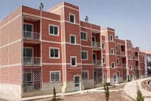 حضور معاون اجرایی ستاد فرمان امام خمینی (ره) جهت بررسی طرح اقدام ملی مسکن در خوزستان