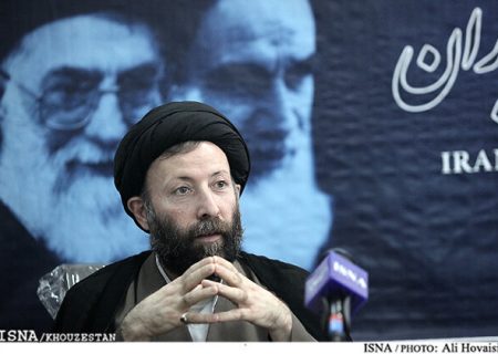 تعابیر موجود در قرآن برای آشنایی با عظمت شخصیت پیامبر کافی است