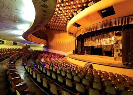 شرایط برای بازگشایی تالارهای نمایش خوزستان با بهبود وضع کرونا مهیا است