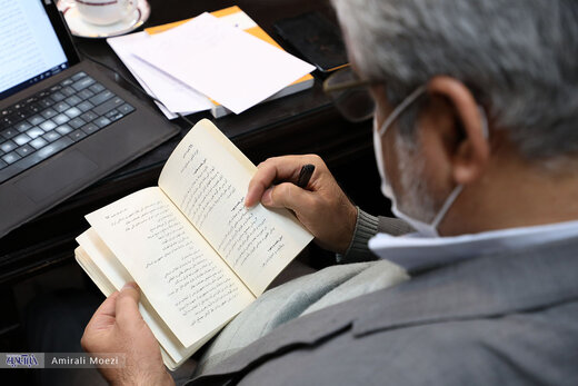 ۳ راه پیش پای اصلاح طلبانی که از دفتر رئیسی با آنها تماس گرفته شد /محمود صادقی: نیت بدی پشت دعوت رئیسی و اژه ای از اصلاح طلبان نیست