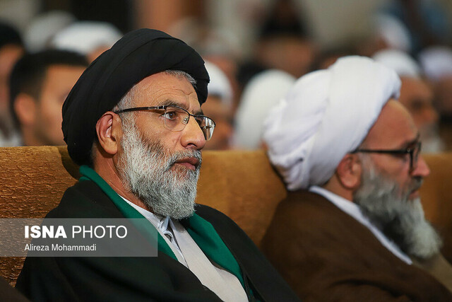 نماینده ولی فقیه در خوزستان:  یک سال به دولت فرصت داده شود
