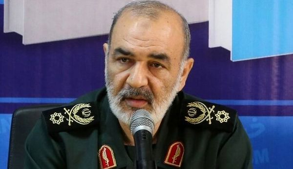 فرمانده کل سپاه جویای حال امیرعبداللهیان شد