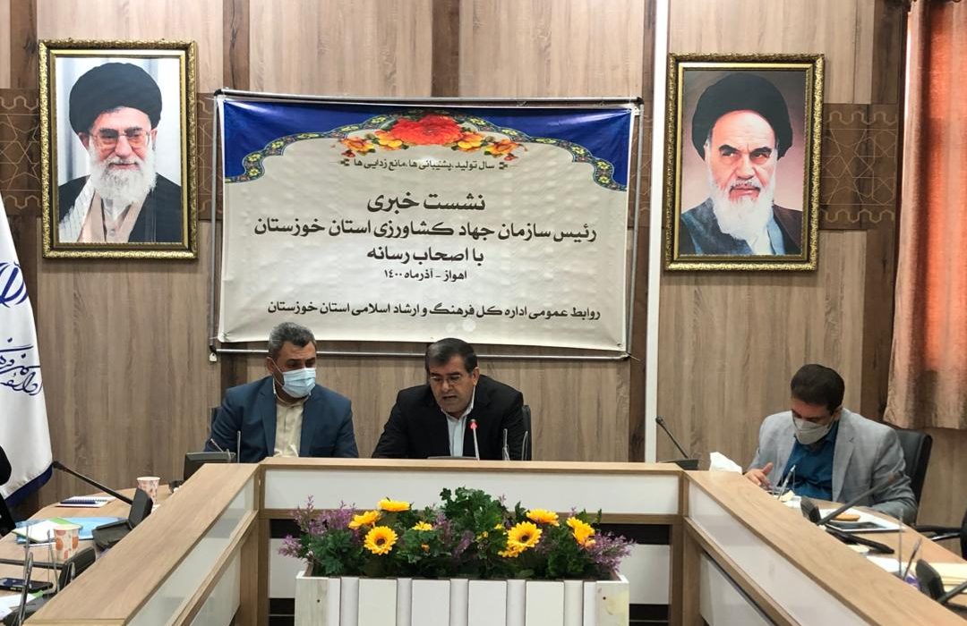 دکتر کرمی نژاد مدیر عامل شرکت آب و فاضلاب خوزستان با عزمی جدی به۳ دنبال برطرف کردن مشکلات آبداران در خوزستان است.