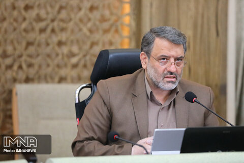 شهردار اهواز در جلسه ستاد بحران شهرداری: هیچ قصوری را از کارکنان شهرداری در خدمت‌رسانی نمی‌پذیرم