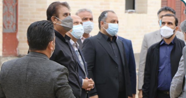 به دعوت نماینده اهواز انجام گرفت؛ حضور معاون وزیر آموزش و پرورش و رئیس سازمان نوسازی،توسعه و تجهیز مدارس کشور و معاون عمران روستایی بنیاد مسکن انقلاب اسلامی ایران در اهواز