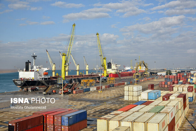 افزایش ۱۷۰ درصدی تخلیه و بارگیری در بنادر آبادان