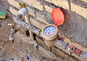 مددجویان کمیته امداد باغملک از پرداخت قبوض آب-برق و گاز معاف شدند