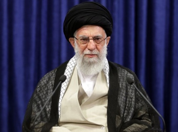 رهبر انقلاب: دولت کارهای اقتصادی مهمی در پیش دارد؛ همه کمک کنند تا به نتیجه دست یابد