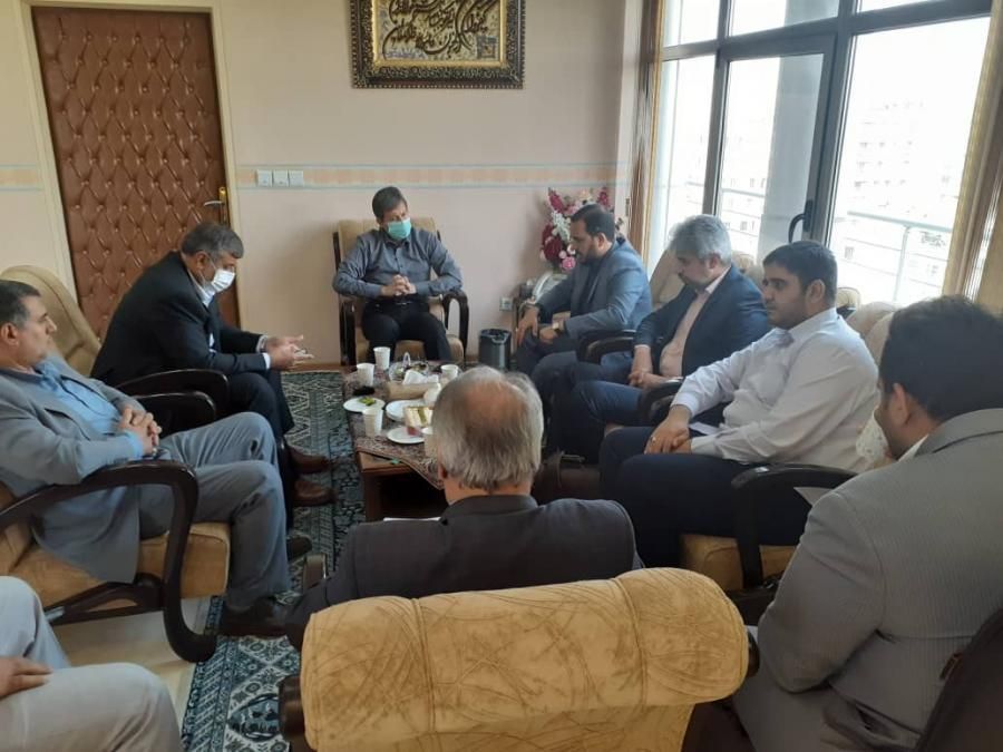 درجلسه مشترک نماینده اهواز با معاون وزیر کشور مصوب شد؛  اختصاص قیر رایگان به شهرداری های حوزه انتخابیه و شش دستگاه اتوبوس و یک ماشین آتش نشانی به کوت عبدالله