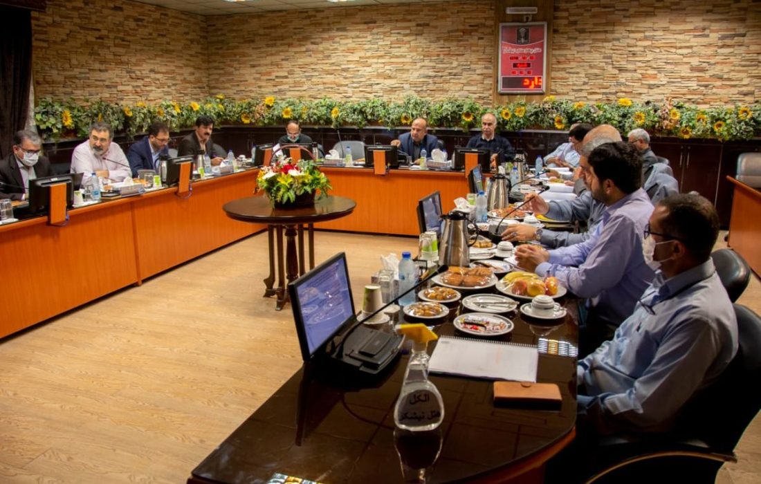 در صنعت نیشکر باید کار جهادی کرد/ فرصت سرمایه‌گذاری در صنایع پایین دستی مهیاست/ علی‌رغم همه شرایط سخت، سودآوری و دستاوردهای صنعت نیشکر کم‌نظیر است