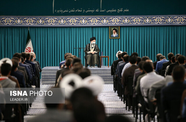 دانشگاه از بزرگترین موانع سلطه استکبار است/ نخبگان دانشگاهی ما ، موجب آبروی ایران هستند