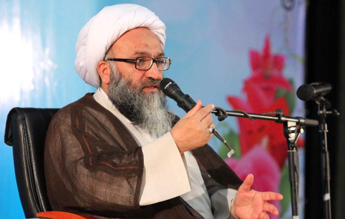 عضو خبرگان رهبری: شاعران‌ انقلابی پیشتازان جهادگری در عرصه فرهنگ‌و هنر هستند