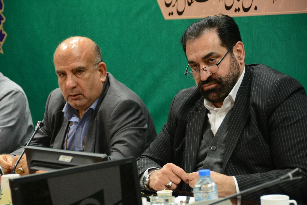 مدیرکل تعاون، کار و رفاه اجتماعی خوزستان در نشست با مدیرعامل توسعه نیشکر: توجه به کارگران در صنعت نیشکر بی‌نظیر است / دکتر ناصری: طرح طبقه‌بندی مشاغل در نیشکر هفت‌تپه اجرایی می‌شود