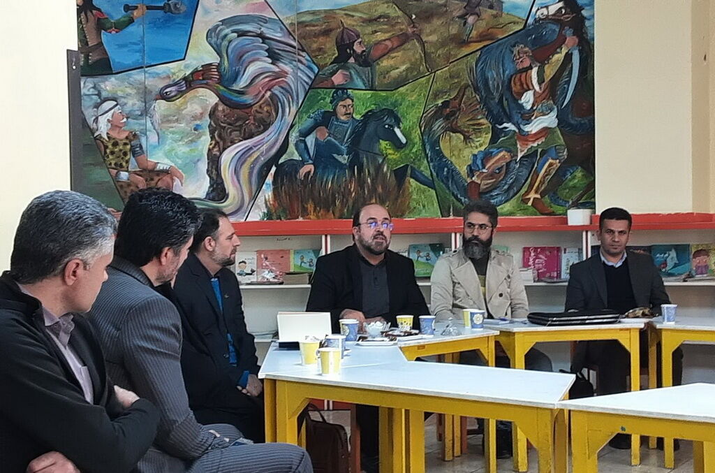 معاون فرهنگی کانون پرورش فکری کودکان و نوجوانان خوزستان ؛ از ظرفیت های کانون برای کنشگری اجتماعی در نوجوانان کمک‌ بگیرید