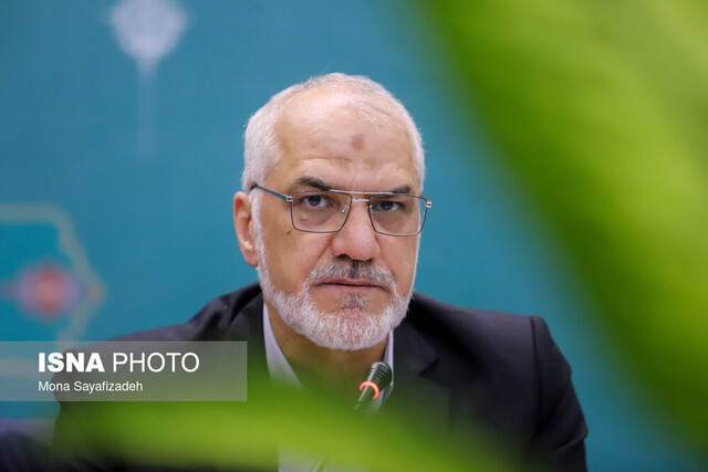 استاندار خوزستان: موانع و مشکلات صنعت فولاد شناسایی شود