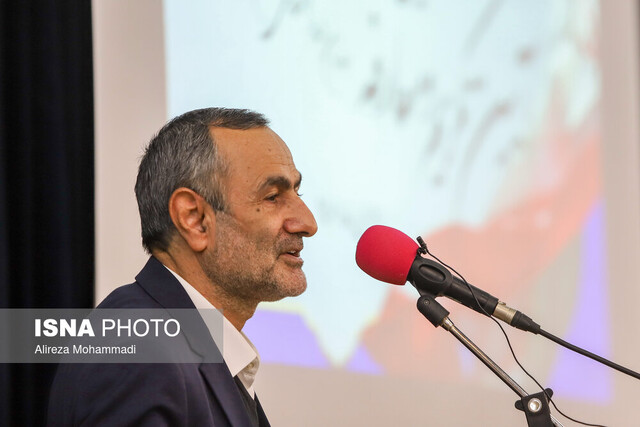 سرپرست معاونت پژوهش و فناوری جهاد دانشگاهی: باید محیط مناسب برای کسب و کار دانش‌آموختگان و نخبگان طراحی شود