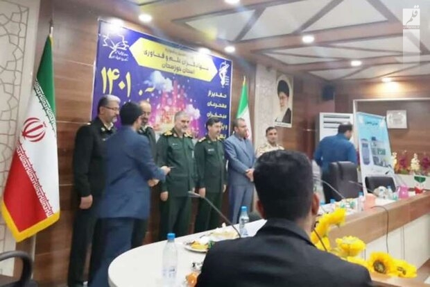 در چهارمین جشنواره «جهادگران عرصه علم و فناوری» خوزستان؛ نشان پژوهشگر برتر به یک نیشکری رسید