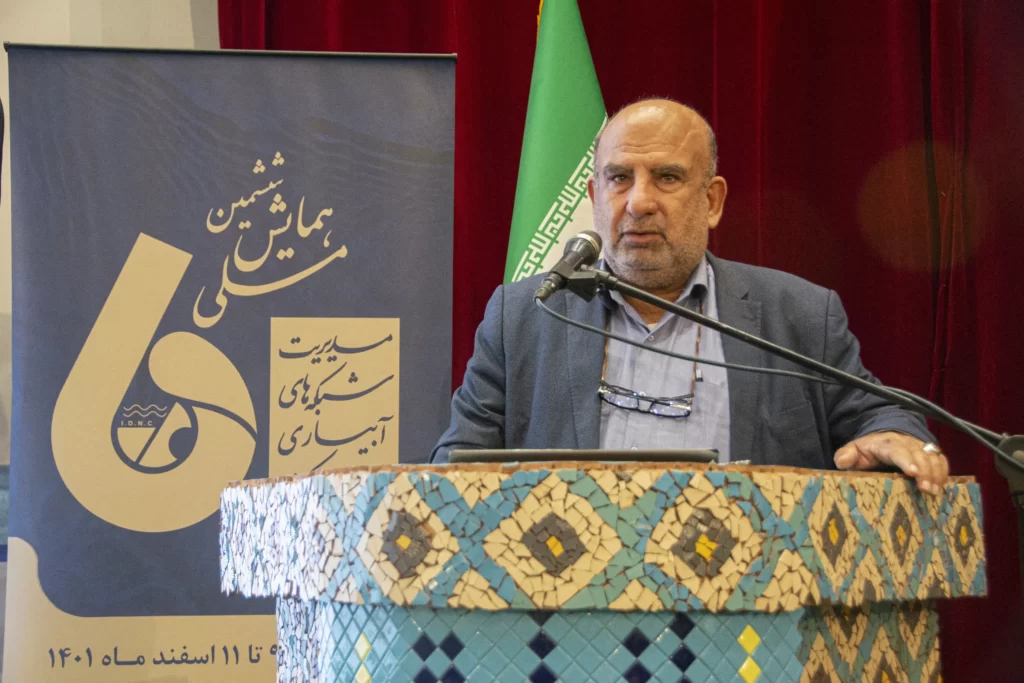 نهال‌های که با زهاب نیشکر پا گرفتند
