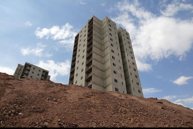 مدیر کل راه و شهرسازی خوزستان خبرداد تامین زمین بیش از ۱۰۰ هزار مسکن در خوزستان تا ۶ ماه آینده