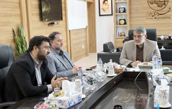 برگزاری جلسه تکمیل عملیات باقی مانده تقاطع غیر همسطح میدان دانشگاه (شهید قربانی ) با حضور شهردار