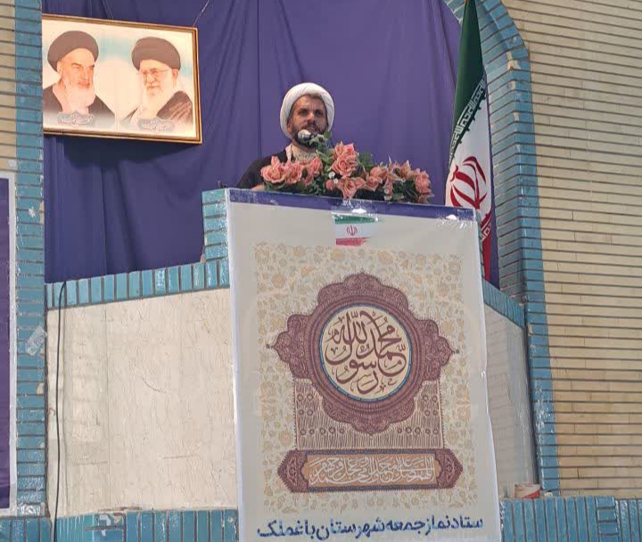 امام جمعه باغملک:  کشور از لحاظ معیشت دچار مشکل است و سردمداران جریان تحریف اقتصادی ناکارآمدان هستند