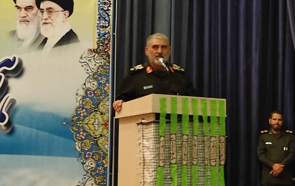 سردار شاهوار پور در همایش جهاد تبیین بسیج اقشار خوزستان عنوان کرد : تلاش های بسیجیان در جهاد تبیین و روشنفکری موفق بود /هر قدر اعتقادات و‌ مقاومت ما بالاتر باشد دشمن ناموفق تر است