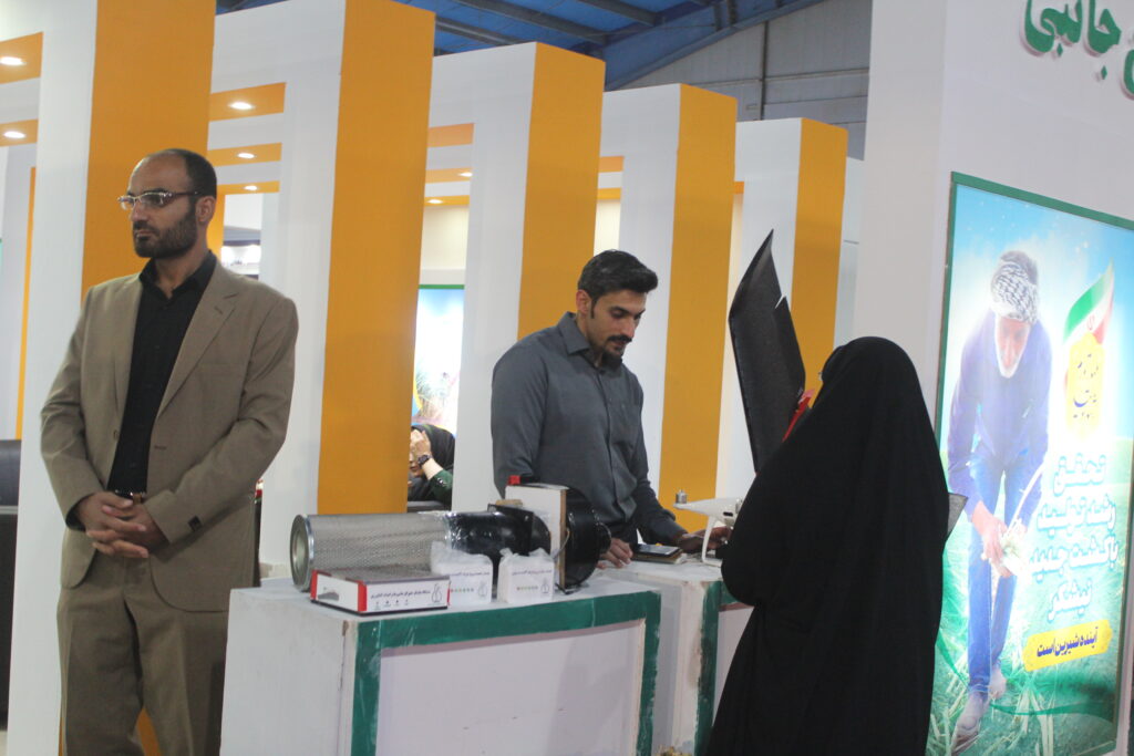 نمایشگاه هفته دولت در خوزستان افتتاح شد؛ صنعت نیشکر در نمایشگاه «روایت خدمت»؛ تجلّی وفای به‌عهد نیشکری‌ها