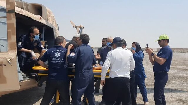 سخنگوی اورژانس علوم پزشکی اهواز خبر داد انتقال مصدومان تصادف عماره با بالگرد از چذابه به اهواز /امدادرسانی به زائران گرمازده در چذابه