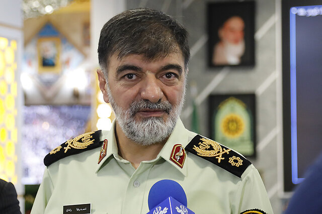 فرمانده فراجا خبر داد سفر ۴ میلیون زائر اربعین از ایران به عراق/ اتمام سفر بیشتر زائران تا دو روز آینده