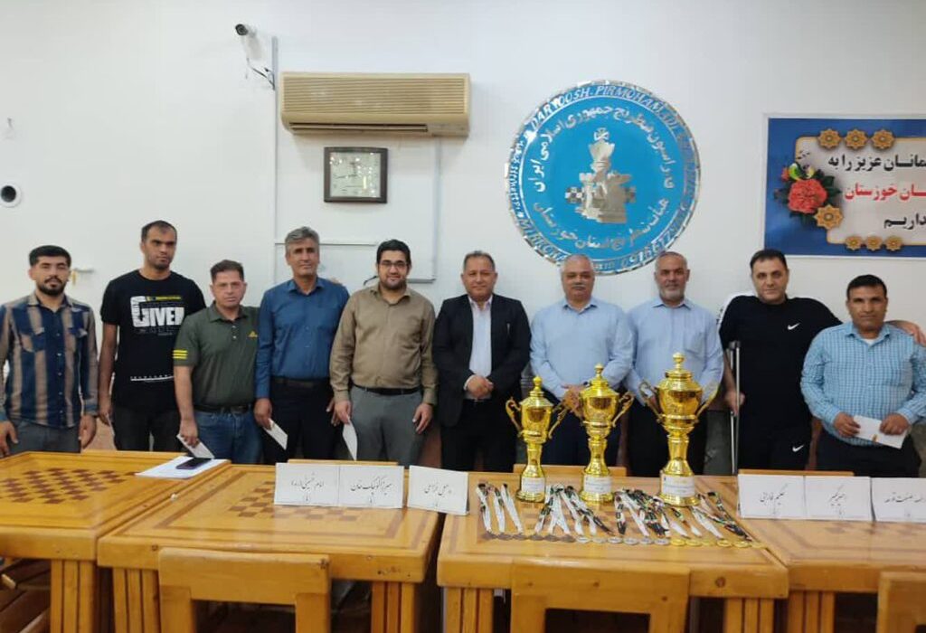 در اولین دوره مسابقات لیگ برتر شطرنج نیشکر؛ نیشکر میرزا کوچک‌خان رقیبان خود را مات کرد