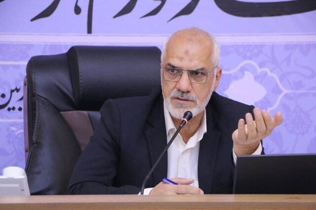 استاندار خوزستان در نشست تنظیم بازار: تقویت و نظارت بر بازار باید هوشمند باشد/ راه‌حل‌ مشکل گوشت قرمز، واردات است