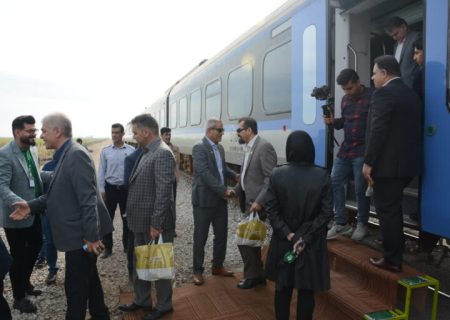مدیرکل میراث فرهنگی خوزستان خبر داد: آمادگی برای تداوم فعالیت قطار گردشگری نیشکر در طول سال/شکرستان، گردشگری روستایی و کشاورزی را به بالفعل رسانده‌است