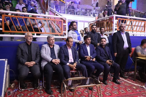 قهرمانی مقتدرانه گروه ملی صنعتی فولاد ایران در مسابقات کشتی فرنگی قهرمانی کشور جام یادگار امام (ره)