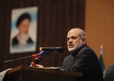 وحیدی: اراده دولت برای تکمیل طرح آبرسانی غدیر و اتمام پروژه فاضلاب اهواز جدی است