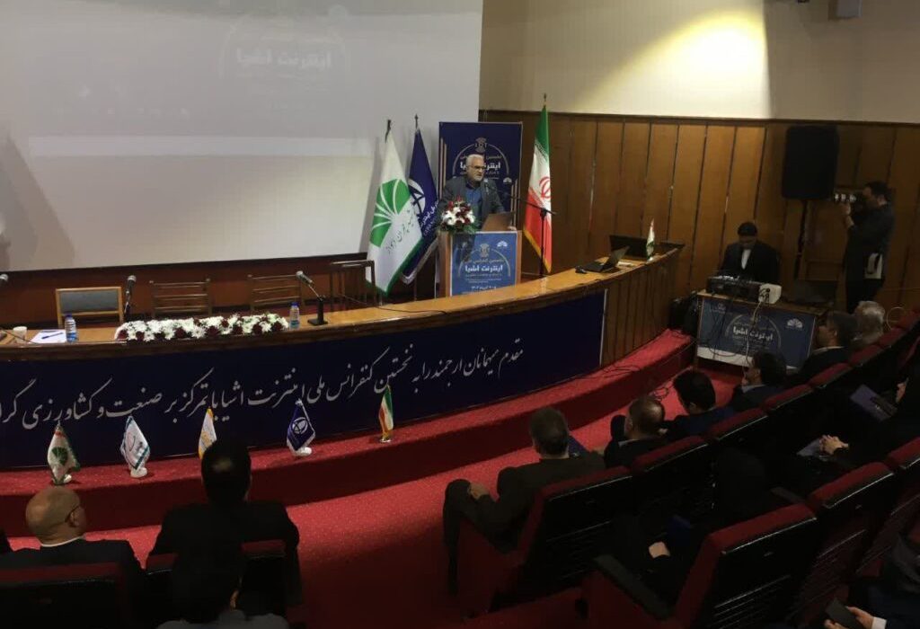 تقدیر معاون رئیس‌جمهور از مدیرعامل شرکت توسعه نیشکر؛ دکتر ناصری حامی برتر پژوهش در خوزستان شد