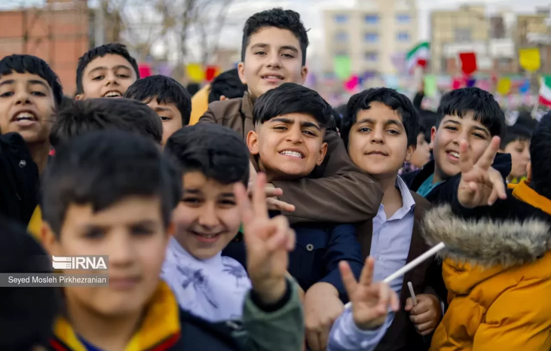 تداوم مسیر انقلاب اسلامی با حضور دانش‌آموزان تضمین می‌شود