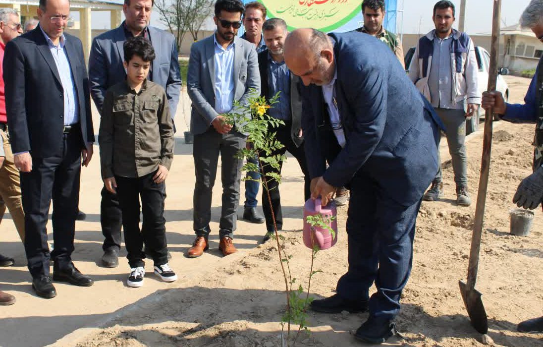 نیشکر در مسیر خوزستانی سرسبز؛ کاشت بیش از یک میلیون نهال اکالیپتوس در سه سال گذشته