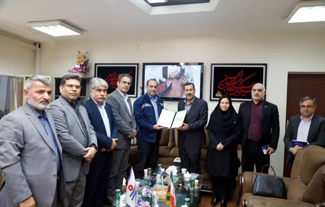 شکر دارویی نیشکر نشان ملی «دانش‌نماد» گرفت