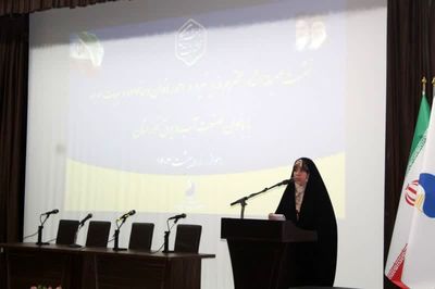 نشست مشاور وزیر نیرو در امور بانوان و خانواده با بانوان صنعت آب و برق خوزستان