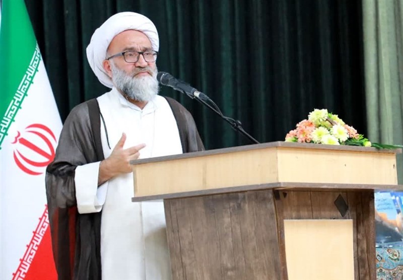 شرکت‌های نفتی موظف به ارائه خدمات به مردم خوزستان هستند