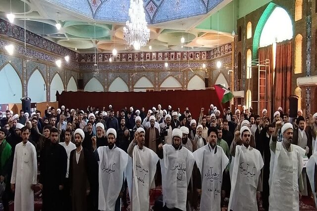 تجمع طلاب و روحانیون خوزستان در محکومیت شهادت دبیرکل حزب‌الله لبنان