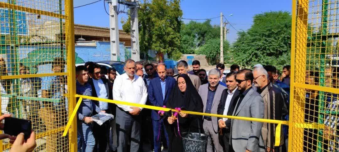 با حضور دو نماینده مجلس شورای اسلامی زمین چمن مصنوعی روستای ام اطمیر با اعتباری بالغ بر ۳۰ میلیارد ریال افتتاح شد