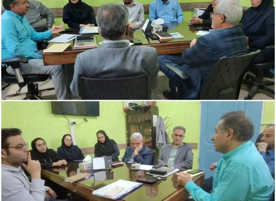 نشست‌های کارگروه بازنگری در قراردادهای برون‌سپار به دستور مدیرعامل شرکت از سر گرفته شد.  به گزارش روابط عمومی شرکت آب و فاضلاب اهواز، پس از ابلاغ دستور مهندس دشتی‌زاده مدیرعامل شرکت مبنی بر لزوم بازنگری در برخی از قراردادهای برون‌سپار و ایجاد سازوکار و تعریف در چارچوب اهداف مجموعه، نشست‌های تخصصی کارگروه بازنگری در قراردادهای برون‌سپار از سر گرفته شد.  لازم به توضیح است با برگزاری چندین نشست طی چند روز کاری، موارد موجود در برخی قراردادهای برون‌سپار با حضور جمعی از معاونین و مدیران شرکت و پیمانکاران مربوطه، مشاورین اداره کار و سایر مسئولین ذیربط مورد ارزیابی و بررسی قرار گرفت. سپس تصمیماتی در این خصوص اتخاذ و به بخش‌های مرتبط اعلام شد.