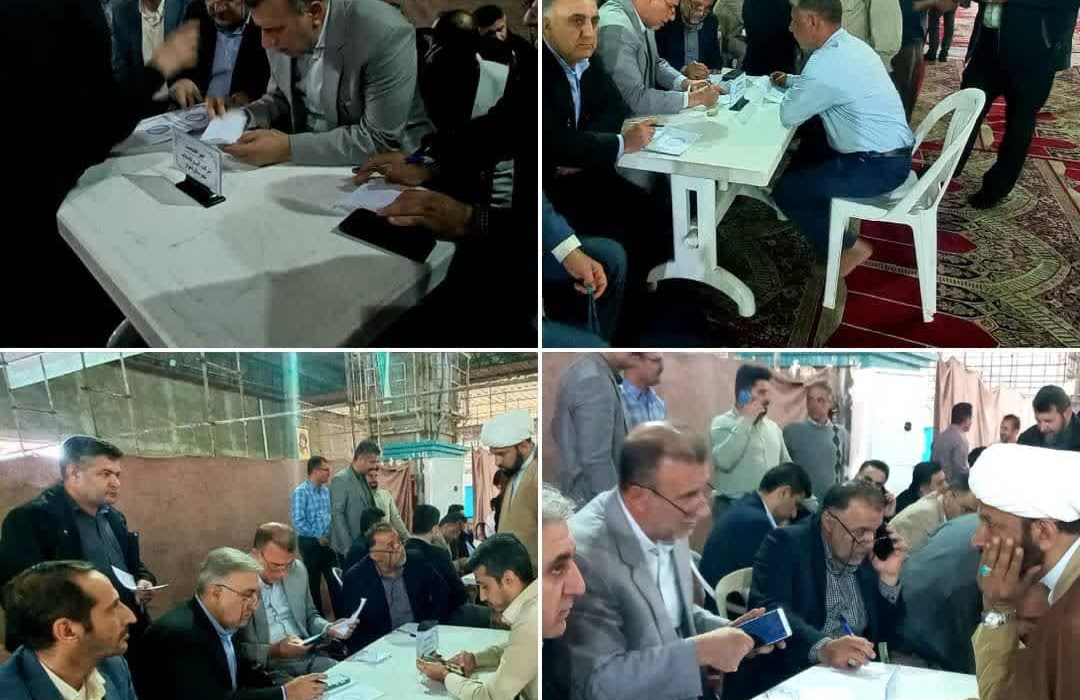 ملاقات مردمی مدیرعامل شرکت آبفا اهواز در میز خدمت مصلی نمازجمعه