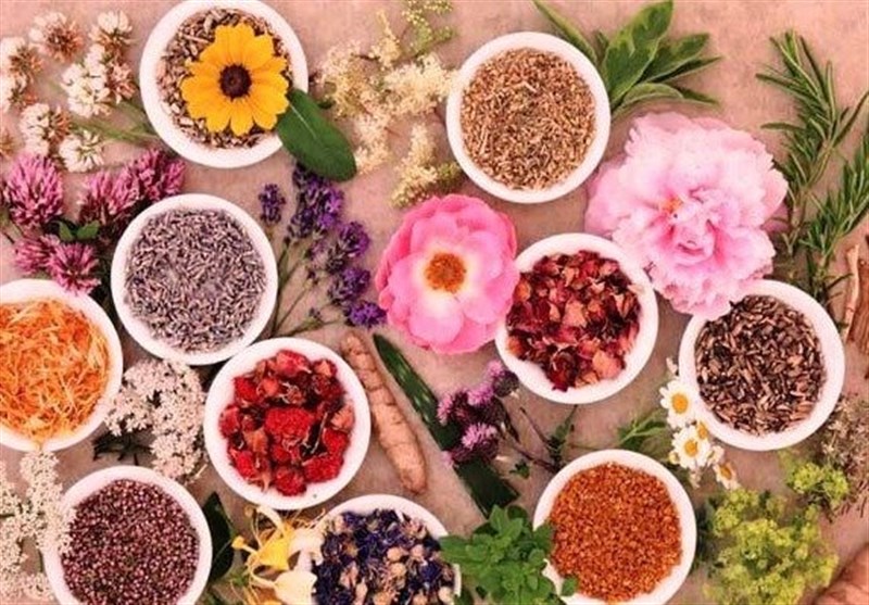 مشورت با متخصصان برای مصرف داروهای گیاهی و ترکیبی ضروری است