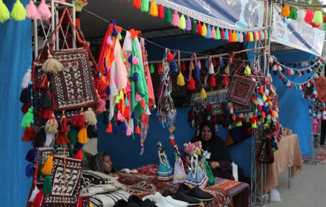 نمایشگاه اقتصاد مقاومتی در حمایت از تولیدات خانگی در اهواز گشایش یافت
