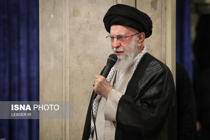 رهبر انقلاب: هر وقت تابلوی آقای فرشچیان را نگاه کرده‌ام،گریه کرده‌ام؛ با این‌که…